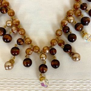 Vintage 1950s Lisner moonglow bead necklace 11-14”